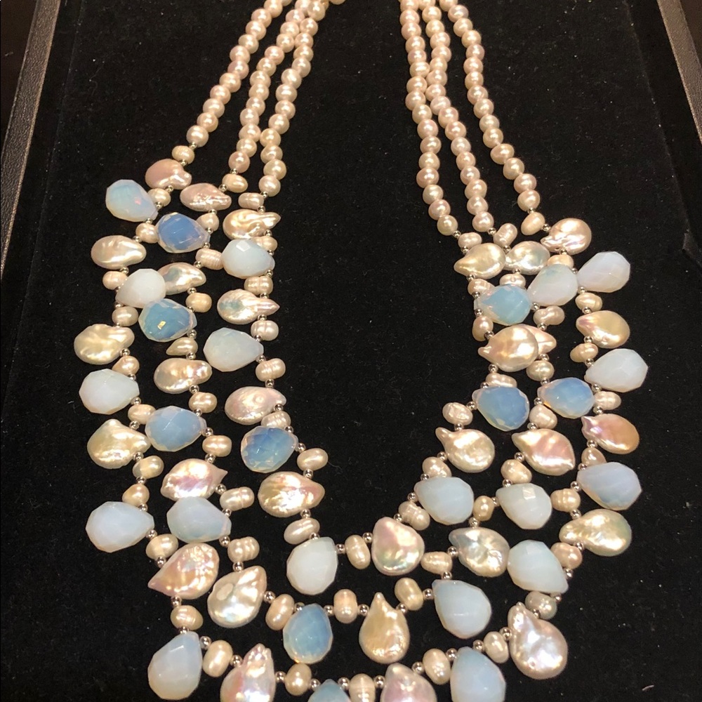 Gorgeous Opalite & White Pearl 3 Strand Necklace - Picture 6 of 6